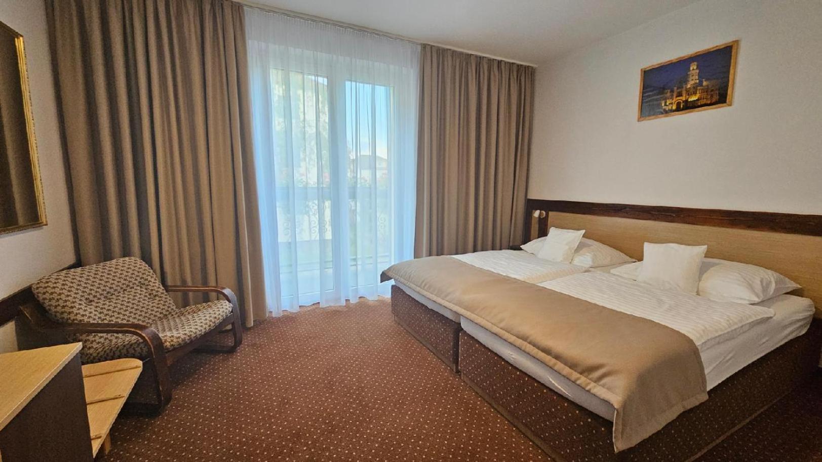 צ'סקה בודיוביצה Hotel Adler מראה חיצוני תמונה