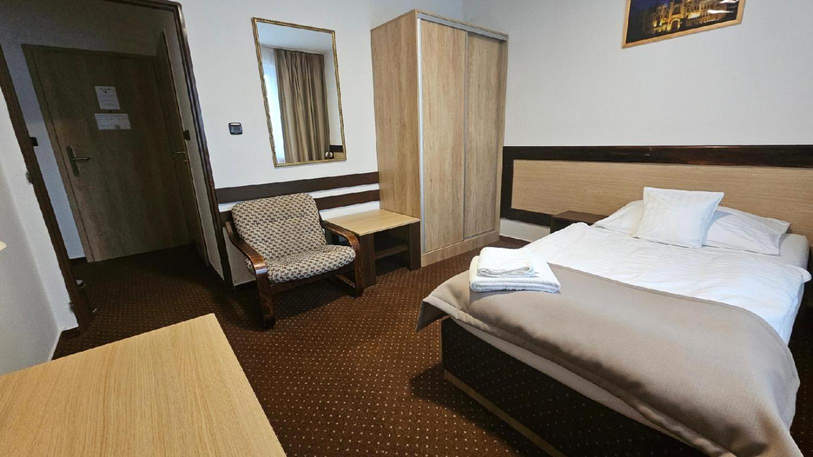 צ'סקה בודיוביצה Hotel Adler מראה חיצוני תמונה
